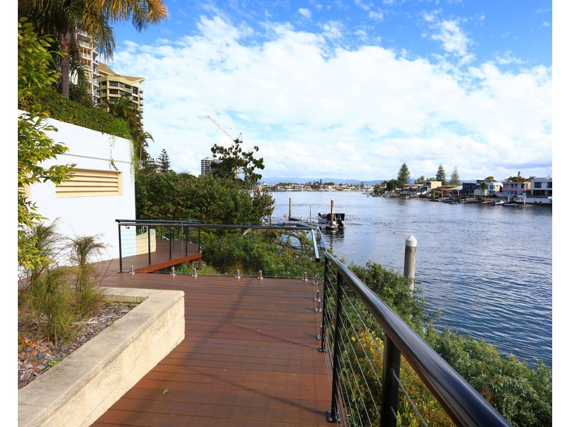 40/2916 Gold Coast Highway, Surfers Paradise QLD 4217