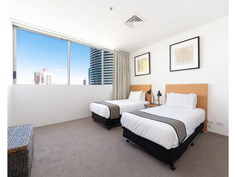 1601/159 Old Burleigh Road, Broadbeach QLD 4218