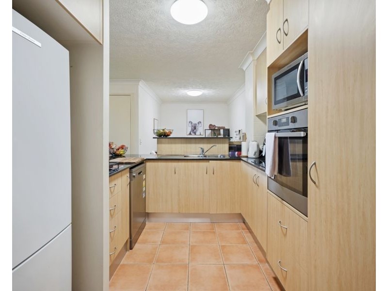 7/24 Slatyer Avenue, Bundall QLD 4217