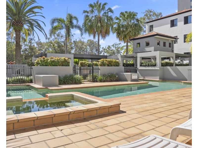 7/24 Slatyer Avenue, Bundall QLD 4217