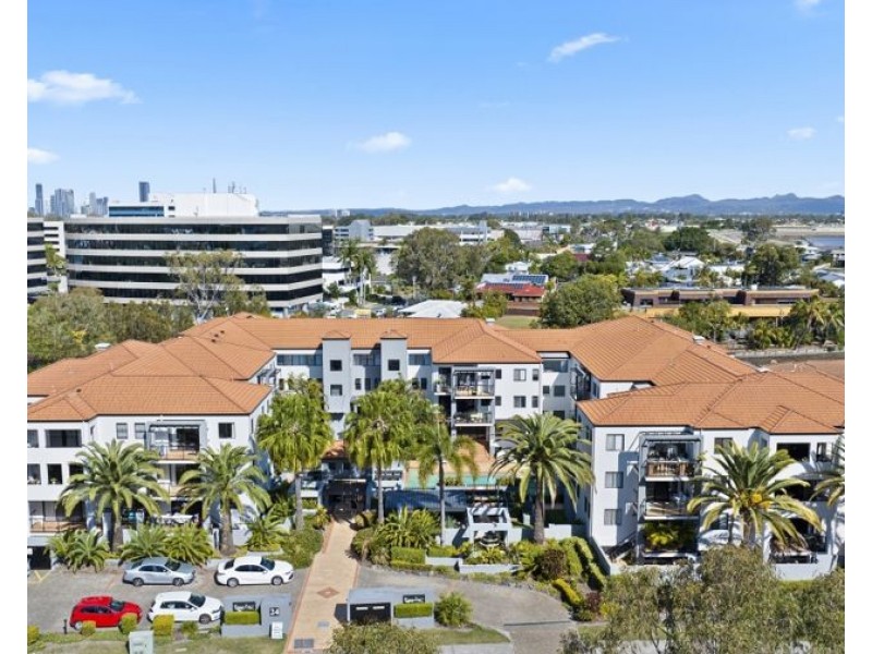 7/24 Slatyer Avenue, Bundall QLD 4217