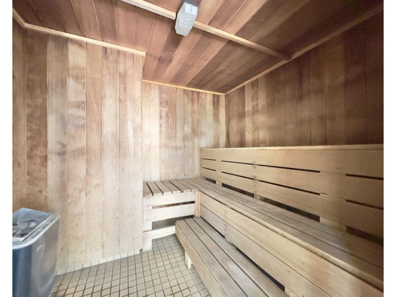 46/2916 Gold Coast Highway, Surfers Paradise QLD 4217