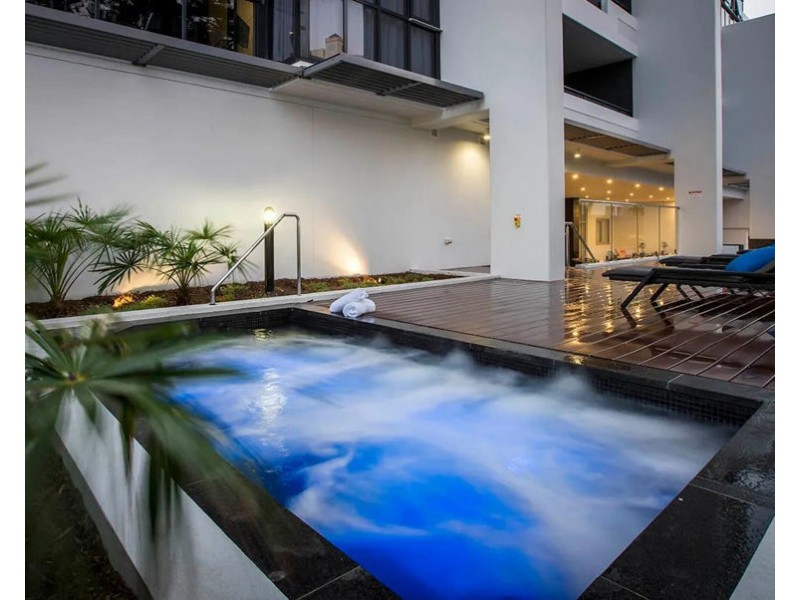 58/2729 Gold Coast Highway, Broadbeach QLD 4218