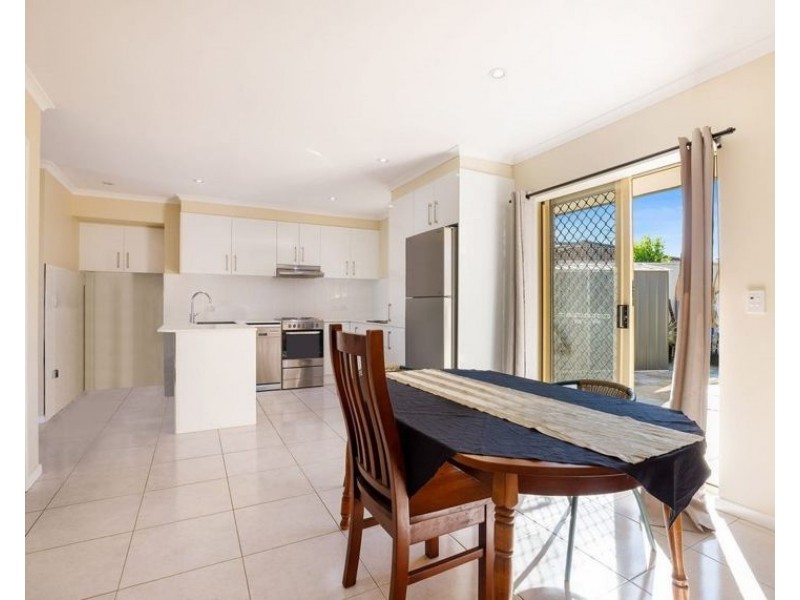 15 Compass Court, Mermaid Waters QLD 4218