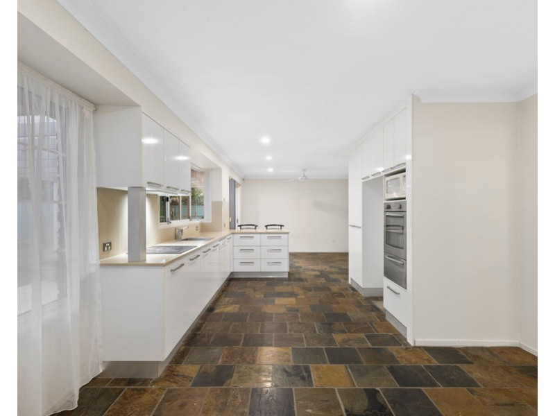 13 Darnay Road, Broadbeach Waters QLD 4218