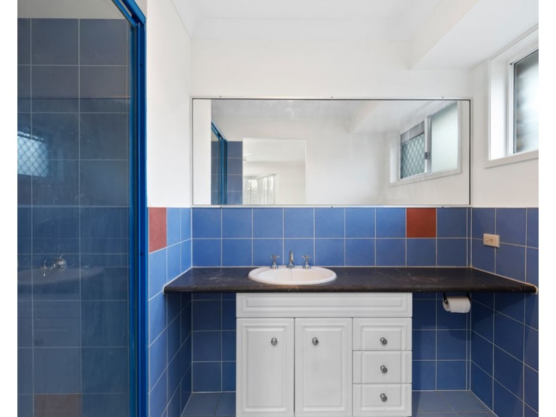 13 Darnay Road, Broadbeach Waters QLD 4218