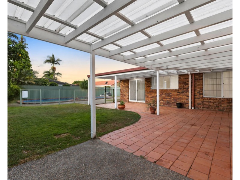 13 Darnay Road, Broadbeach Waters QLD 4218