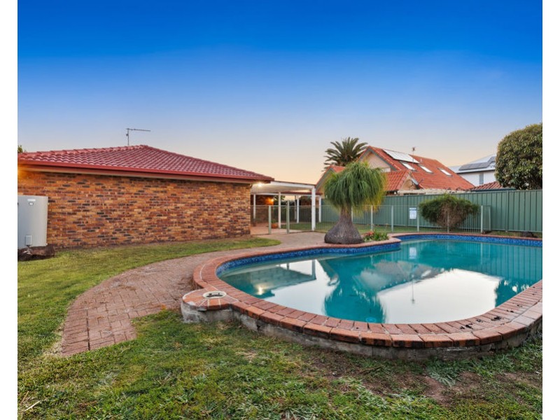 13 Darnay Road, Broadbeach Waters QLD 4218