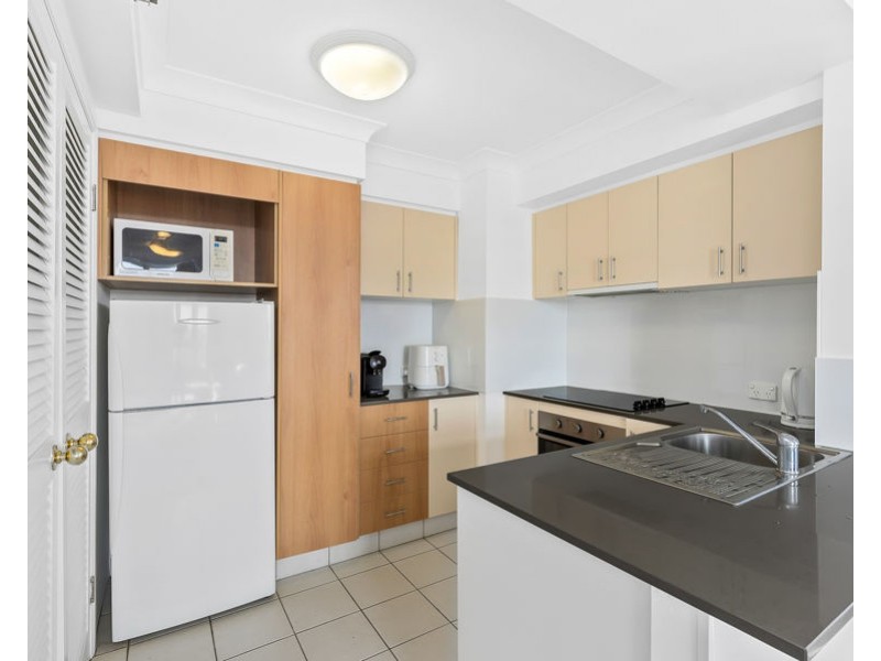 1067/2623-2633 Gold Coast Highway, Broadbeach QLD 4218