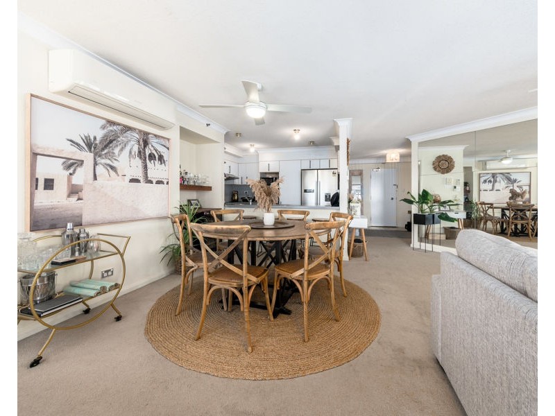 56/15 Victoria Avenue, Broadbeach QLD 4218