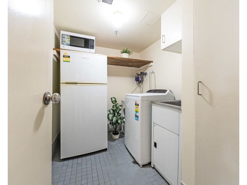 56/15 Victoria Avenue, Broadbeach QLD 4218