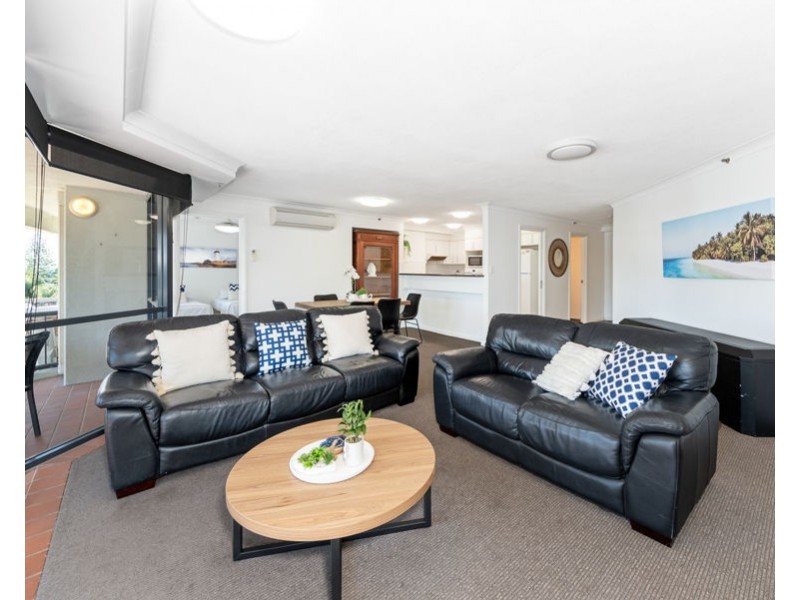 32/15 Victoria Avenue, Broadbeach QLD 4218