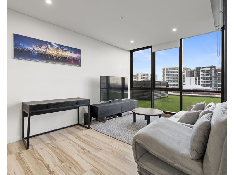 601/2 Como Crescent, Southport QLD 4215