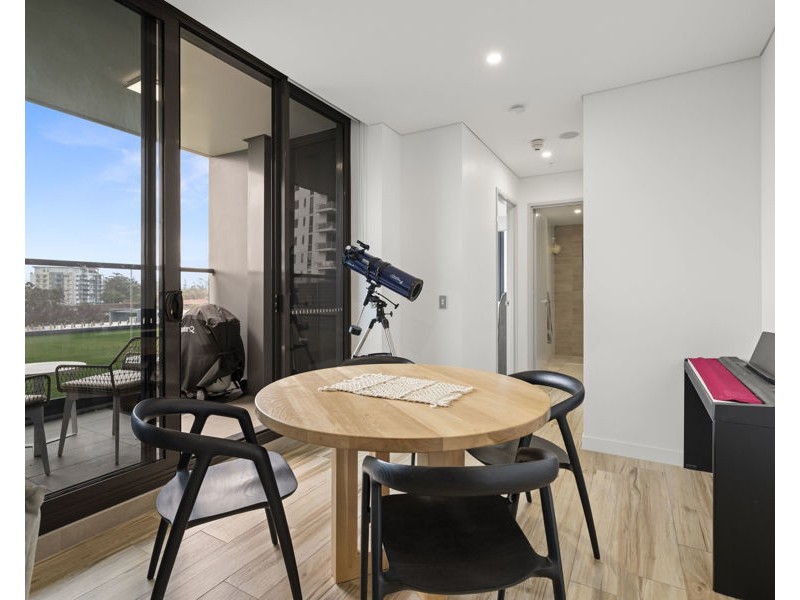 601/2 Como Crescent, Southport QLD 4215