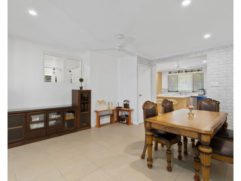 43 Lenore Crescent, Springwood QLD 4127