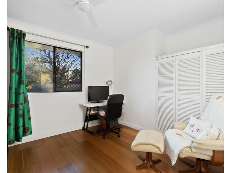 43 Lenore Crescent, Springwood QLD 4127
