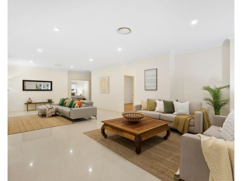 15 Silkwood Way, Molendinar QLD 4214