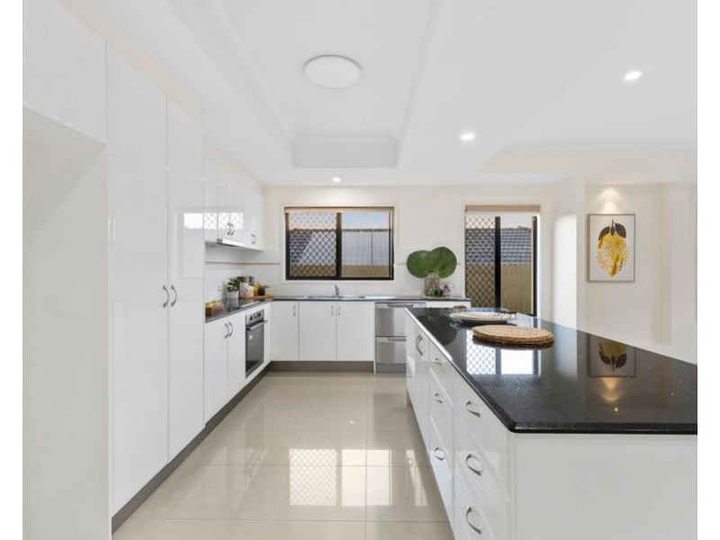 15 Silkwood Way, Molendinar QLD 4214