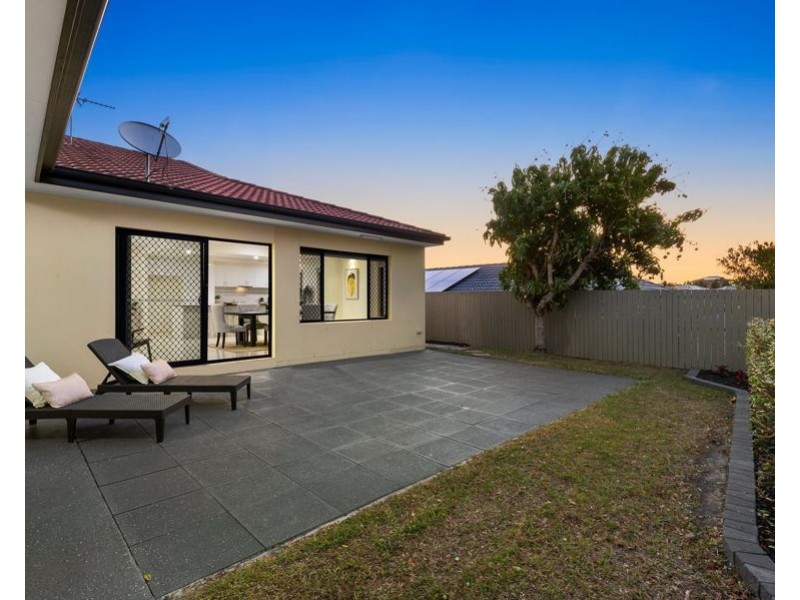 15 Silkwood Way, Molendinar QLD 4214