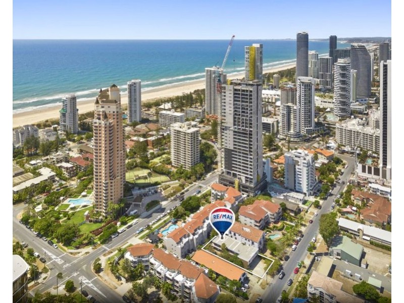 2/21 Jubilee Avenue, Broadbeach QLD 4218