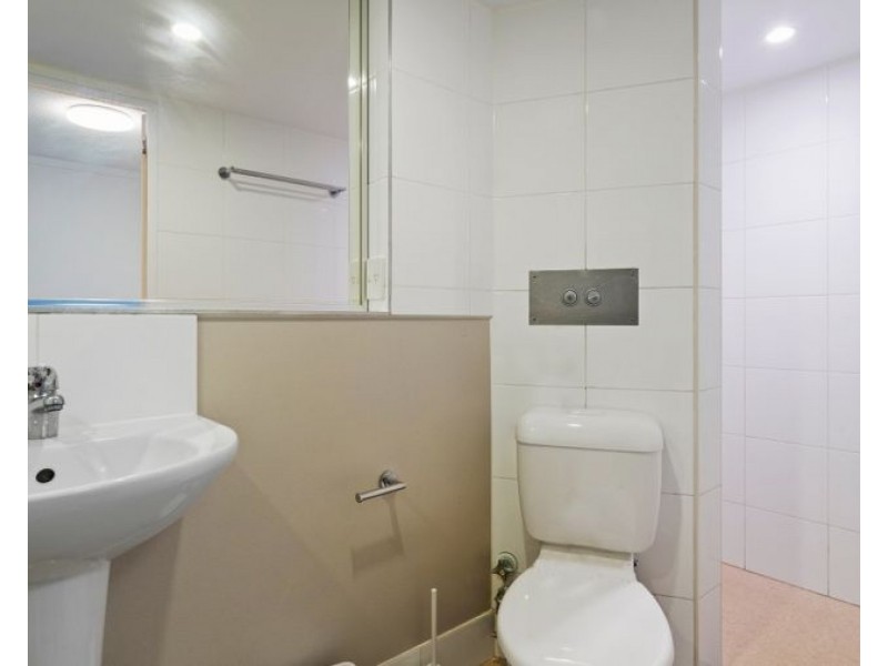 26/148 High Street, Southport QLD 4215