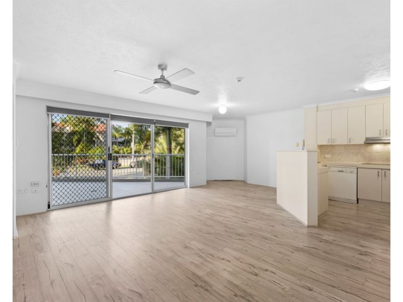 11/36 Australia Avenue, Broadbeach QLD 4218