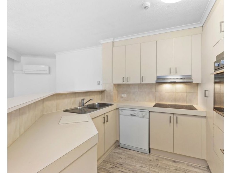 11/36 Australia Avenue, Broadbeach QLD 4218