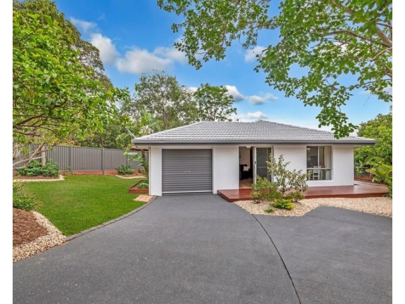 13 Brier Crescent, Varsity Lakes QLD 4227