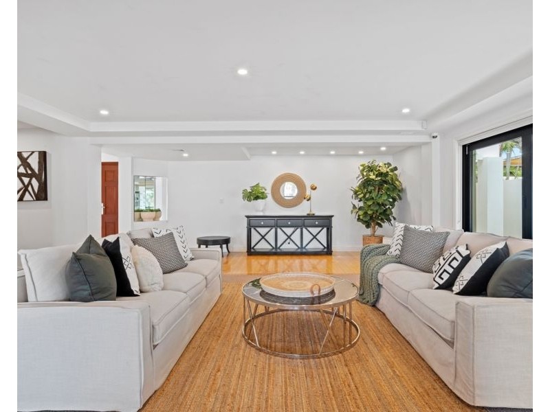13 Seafarer Court, Surfers Paradise QLD 4217