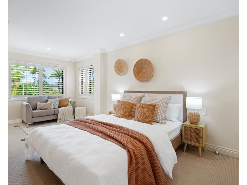 13 Seafarer Court, Surfers Paradise QLD 4217