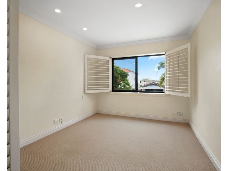 13 Seafarer Court, Surfers Paradise QLD 4217
