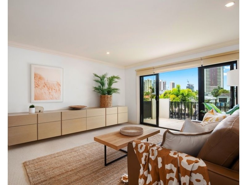 13 Seafarer Court, Surfers Paradise QLD 4217