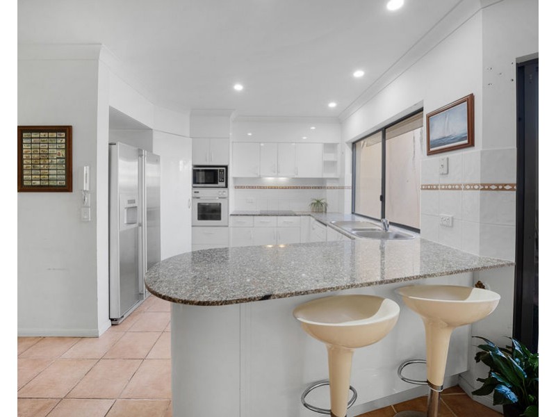 133/125 Santa Cruz Boulevard, Clear Island Waters QLD 4226