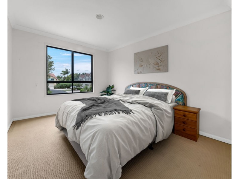 133/125 Santa Cruz Boulevard, Clear Island Waters QLD 4226