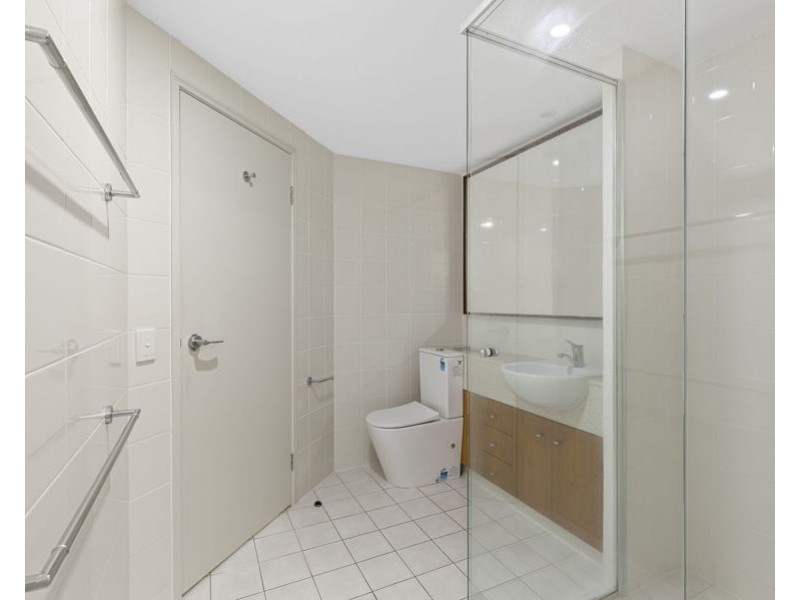 4165 Archer Hill Drive, Benowa QLD 4217