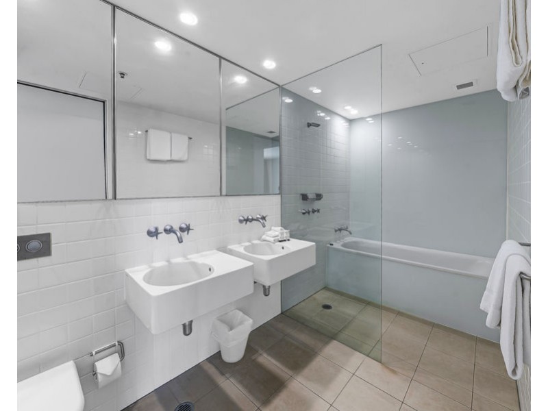 3502/159 Old Burleigh Road, Broadbeach QLD 4218