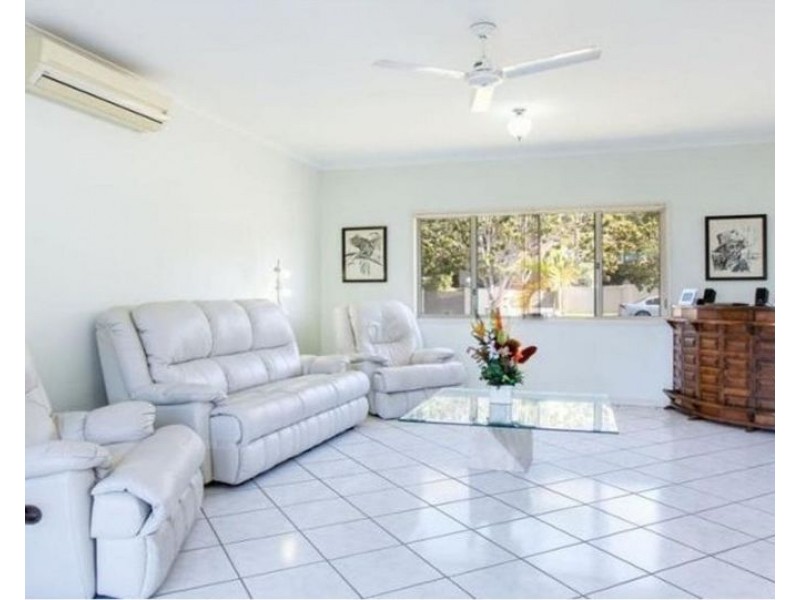 56 Jack Nicklaus Way, Parkwood QLD 4214