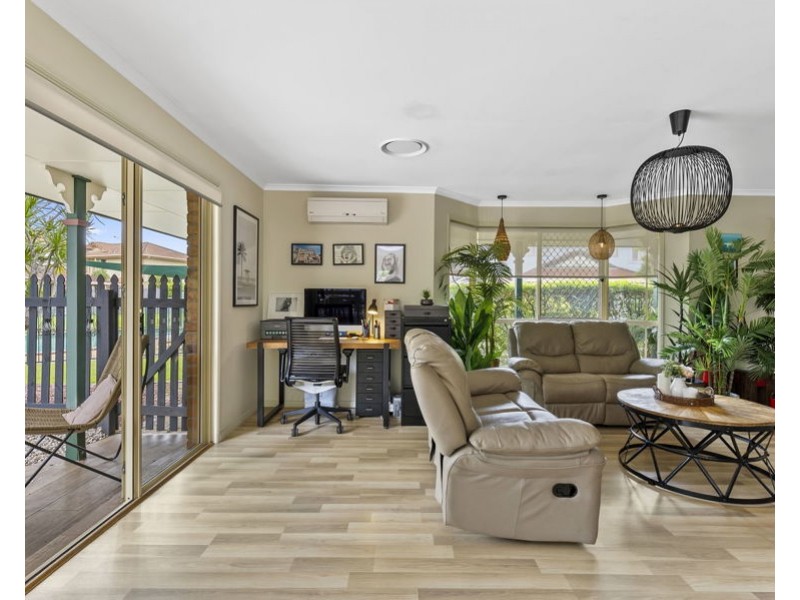 6/154 Central Street, Labrador QLD 4215