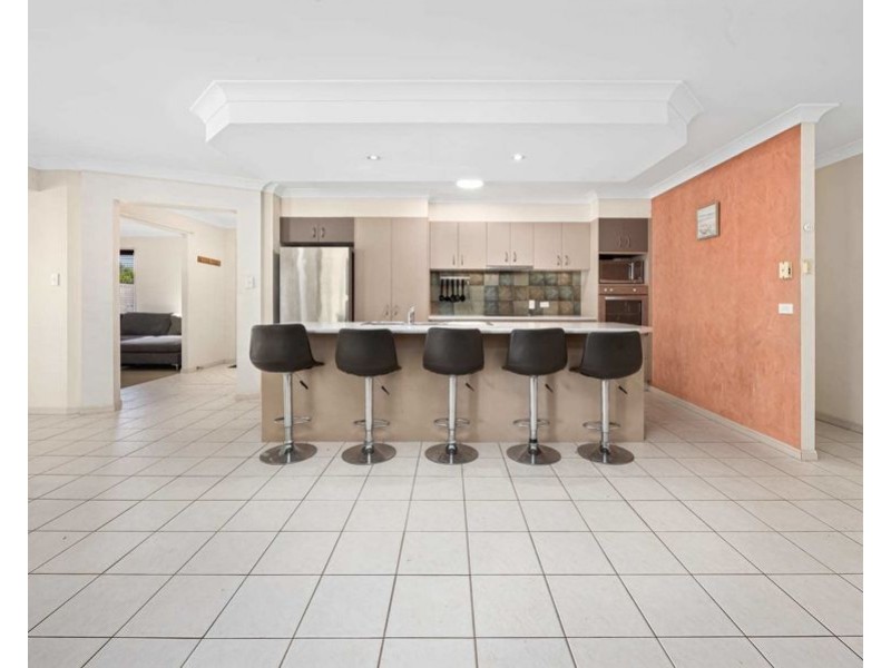 12 Stringybark Drive, Molendinar QLD 4214