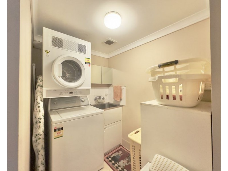 18/5 Admiralty Drive, Surfers Paradise QLD 4217