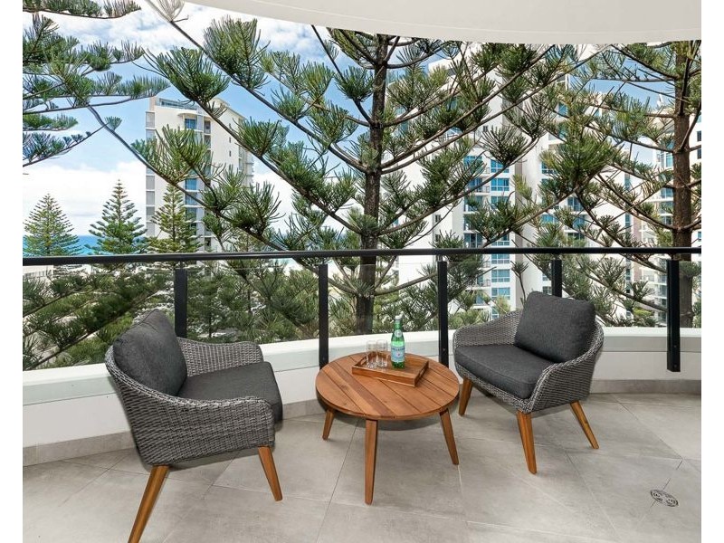702/95-97 Old Burleigh Road, Broadbeach QLD 4218