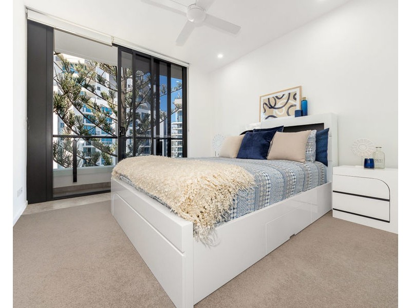 702/95-97 Old Burleigh Road, Broadbeach QLD 4218