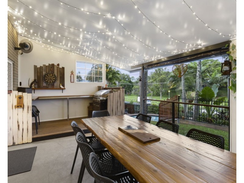 2 Flinders Avenue, Molendinar QLD 4214