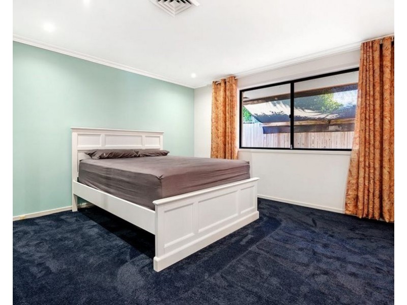 8 Forster Avenue, Bundall QLD 4217
