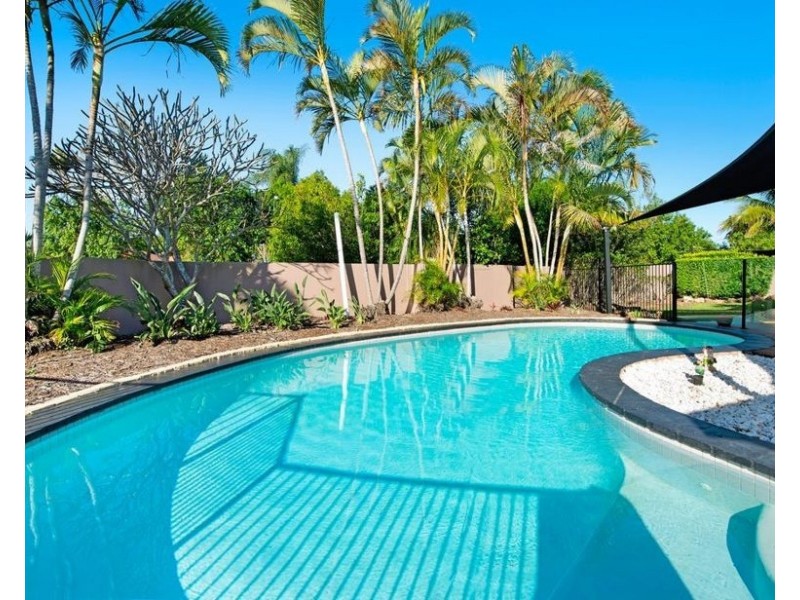 8 Forster Avenue, Bundall QLD 4217