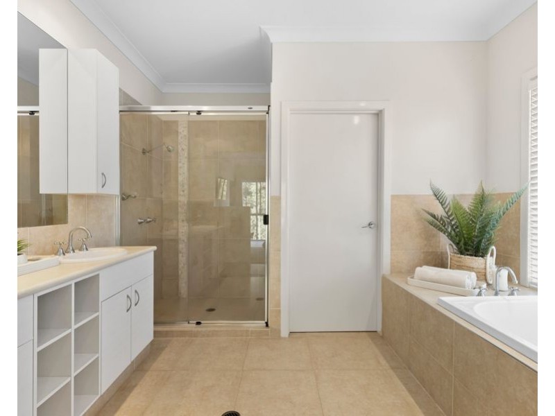 340 Ron Penhaligon Way, Robina QLD 4226