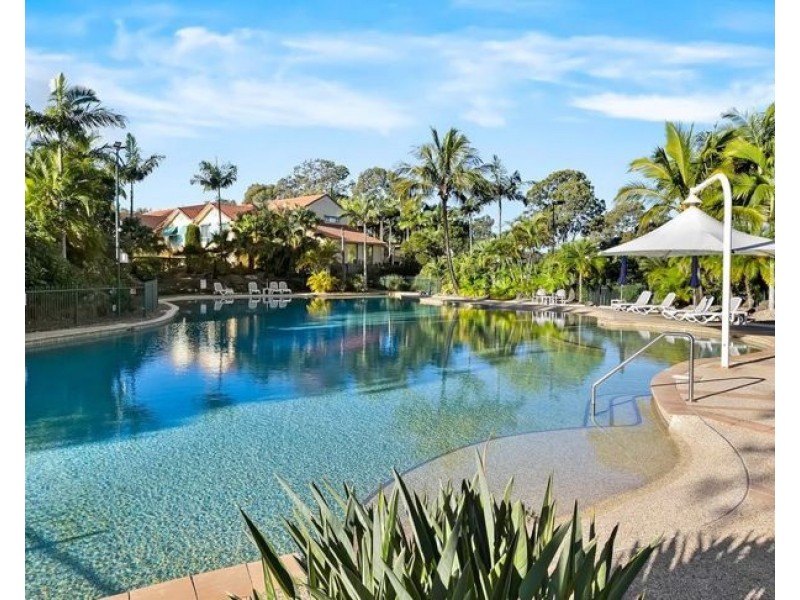 30/125 Santa Cruz Boulevard, Clear Island Waters QLD 4226