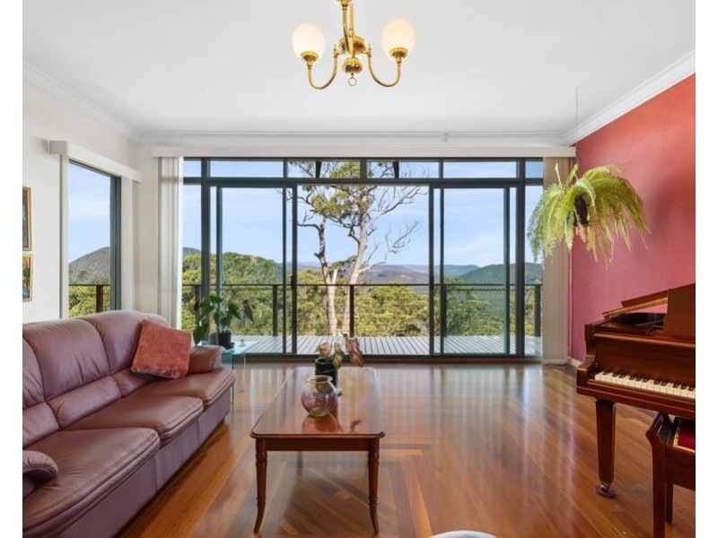 48 Macrozamia Drive, Clagiraba QLD 4211