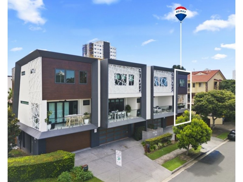 4/27 Burra Street, Chevron Island QLD 4217