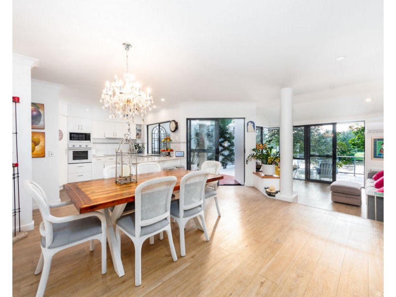 134/125 Santa Cruz Boulevard, Clear Island Waters QLD 4226